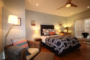 Edgewater, private, charming coach house 2 (of 2) Licensed by the City of Chicago 2209376 - Image 3