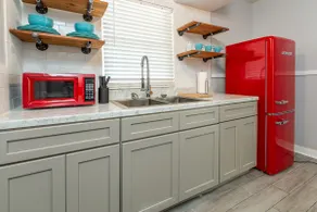 Easy check in-Entire Home- U of M area - Image 2