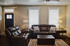 Beautiful & clean 2 Bed/2 bath home in downtown Meridian! - Image 4
