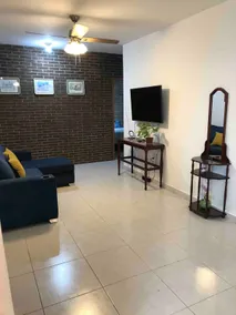 Spacious and comfortable, close to downtown and the pier - Image 3