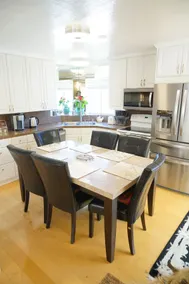 Papillon ~ Renovated Home in Downtown San Carlos - Image 5