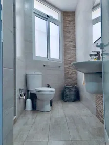 Central Cozy Stay with Classic Charm - Image 3