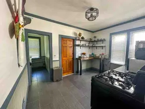 West End / Federal Hill Line 2 bed, double parlour - Image 5
