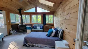 Cabin feel in residential area HOT TUB - Image 4