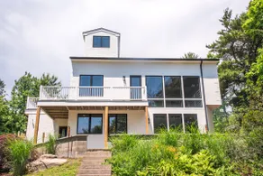 Water View Modern Villa 8 minutes to Newport, Sleeps 8,Near Beaches! WiFi - Image 4