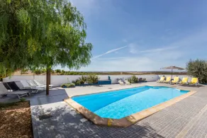 Pool house - Image 4