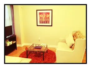 Beautiful New Riverside Townhouse - Image 5