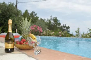 Sarakiniko cottage with private pool - Image 2