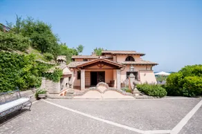 Luxury villa with pool near Rome - Image 2
