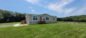 Cheerful 3 bedroom cottage on secluded horse farm - Image 2