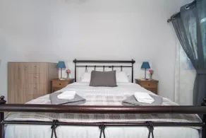 Sunrise Apartment Santorini - Image 3