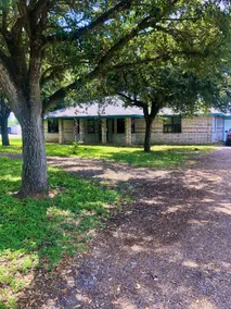 Eva's Ranch Home - Image 3