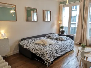 Apartment with balcony, in the center of Tours - Image 3