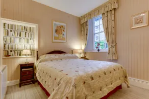 Orton Hall, Royalist Suite - Image 4
