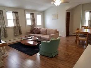 SUN-SOAKED 2nd Floor apartment in Ventnor - Image 3