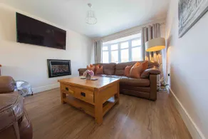 Styche view beautiful spacious, four bedroom home - Image 2