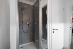 Right at Stuttgart Central Station, 1-room apartment (6) - Image 4