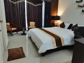Luxury Sea & Lake View Flat: Chennai - Image 3