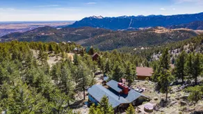 Mountain Suite - Hot Tub, Sky Deck with Epic Views - Image 5