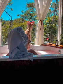 Chalet with a breathtaking view and bathtub - Image 4