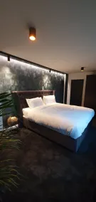 Contemporary Dublin Suite with hot tub-10 min drive to Dublin Airport - Image 4