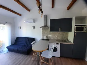 2-room in villa with terrace - Image 5