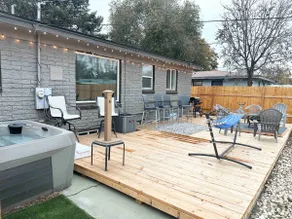 •SelfieHouse•Hot Tub•Arcade! - Image 2