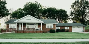 The Ranch Guest House/Warsaw, MO Great View! - Image 2