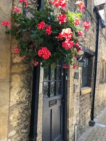 Pretty Detached cottage Stow on the Wold Cotswolds - Image 3