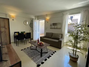 Artdeco Luxury Suites - Image 2