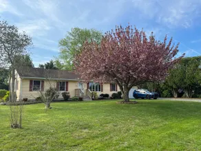 Lilly Pad: Fenced in yard, close to beaches & more - Image 3