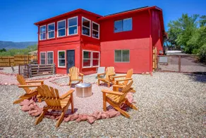 Playful 5-Bedroom Home in the Heart of the Valley! - Image 5