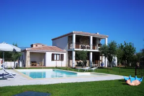 APARTMENT IN VILLA - Image 5