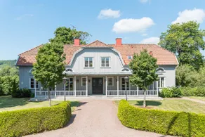 Beautiful Manor accommodation, a total of 260 sqm. 4 bedrooms - Image 2