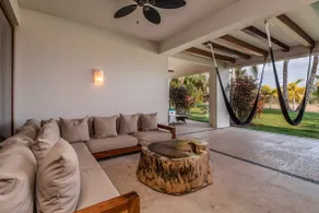 Amazing condo inside the gates - Image 3