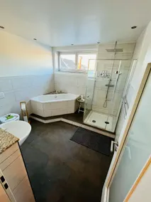 Big bathroom apto. with open kitchen in the city - Image 3