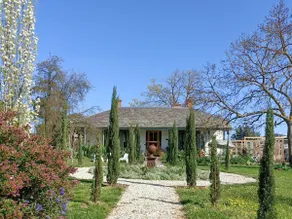 The Vicarage At Clunes. Luxury French style villa. - Image 4