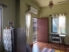 Golden Hour Studio-Apt | Attached Terrace| City - Image 4