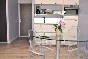 4-person Apt - Omaha Beach #6 - Image 5