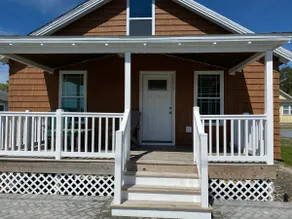 West OC Loveshack - Image 3