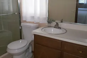 Roomy two Story, Cozy w/ private pool - Image 3