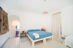 Cesina Home | Apartment in Historic Villa with Panoramic Terrace - Image 5