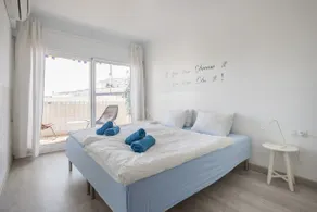 Downtown, new, WiFi, swimming pool, balcony - Image 4