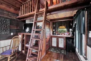 Prairie Willow - Bed and Breakfast Getaway - Image 3