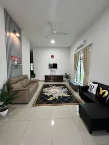 AISY HOMESTAY MUAR - Image 5