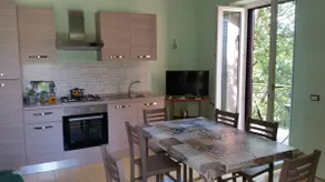 Sea view apartment - Image 4