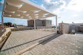 Francis & Gregorys Luxury Villas - Image 3