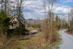 Chalet with Amazing views+ Hot Tub + privacy - Image 2