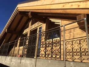 Petit Chalet Vieux Bois - Image 2