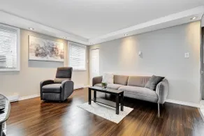 Renovated 2 Bdrm with Parking minutes to Downtown - Image 3